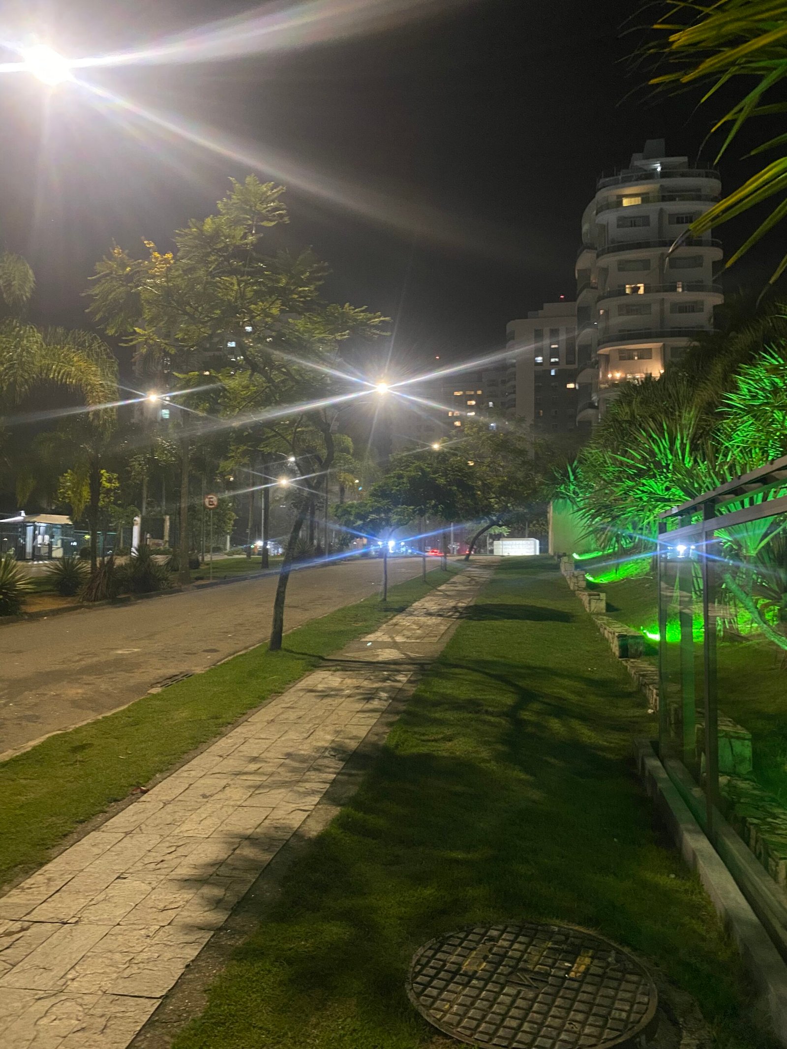 Conveniências e Comércio